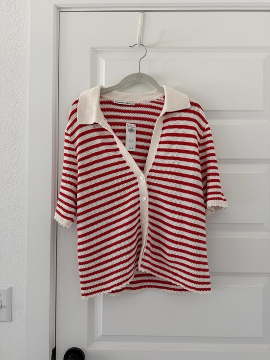 Abercrombie & Fitch Sweaters - Abercrombie & Fitch Red and White Striped Short-Sleeve Cardigan